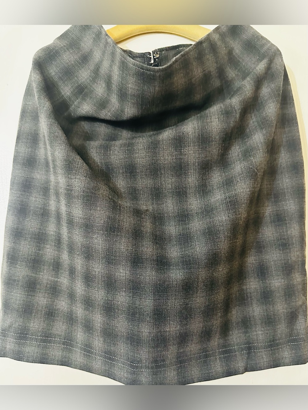 Women’s United Colors Of Benetton Gray Plaid Mini Fitted Skirt